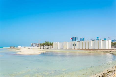 شاطئ البحرين